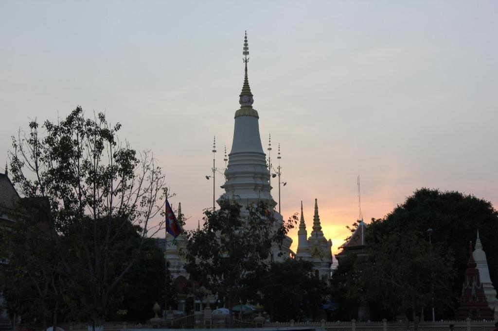La Rose Boutique Hotel & Spa Phnom-Penh Buitenkant foto